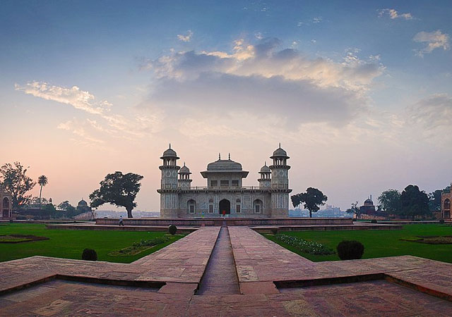 2 Days Taj Mahal Tour