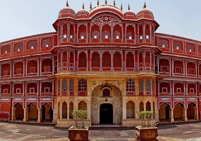 7 Days Golden triangle tour with Mathura vrindavan