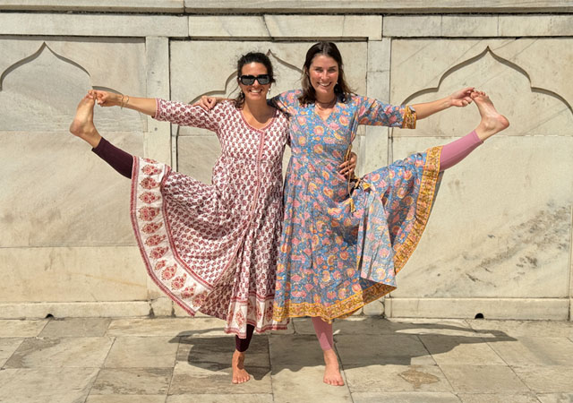 LUXURY TAJ MAHAL TOUR FROM DELHI