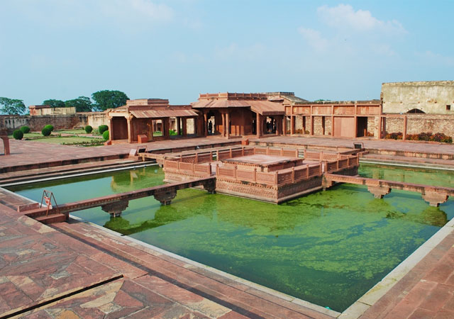 TAJ MAHAL TOUR FROM DELHI BY TRAIN